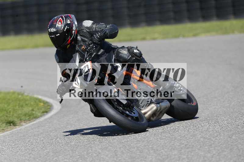 /43 08.08.2025 Discover the Bike ADR/Race 3 rot/72